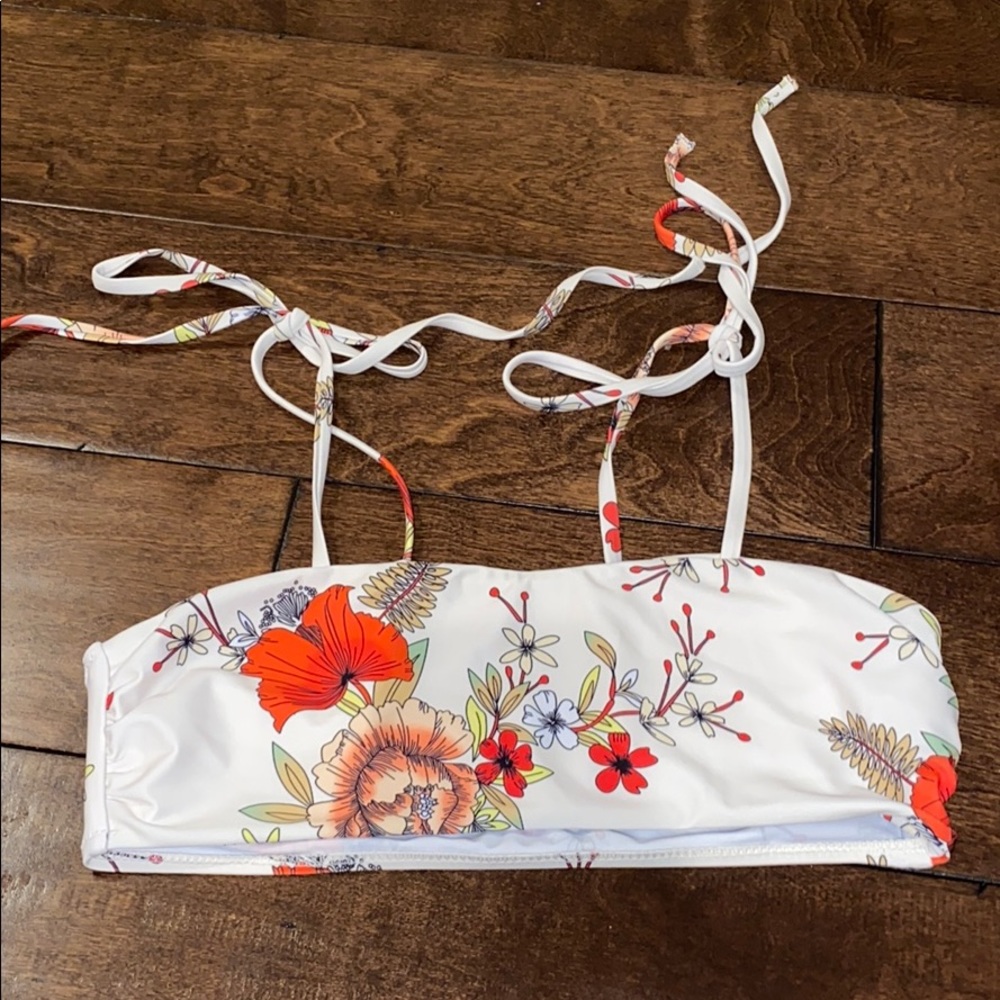 Zaful Cream and Floral Swim Top